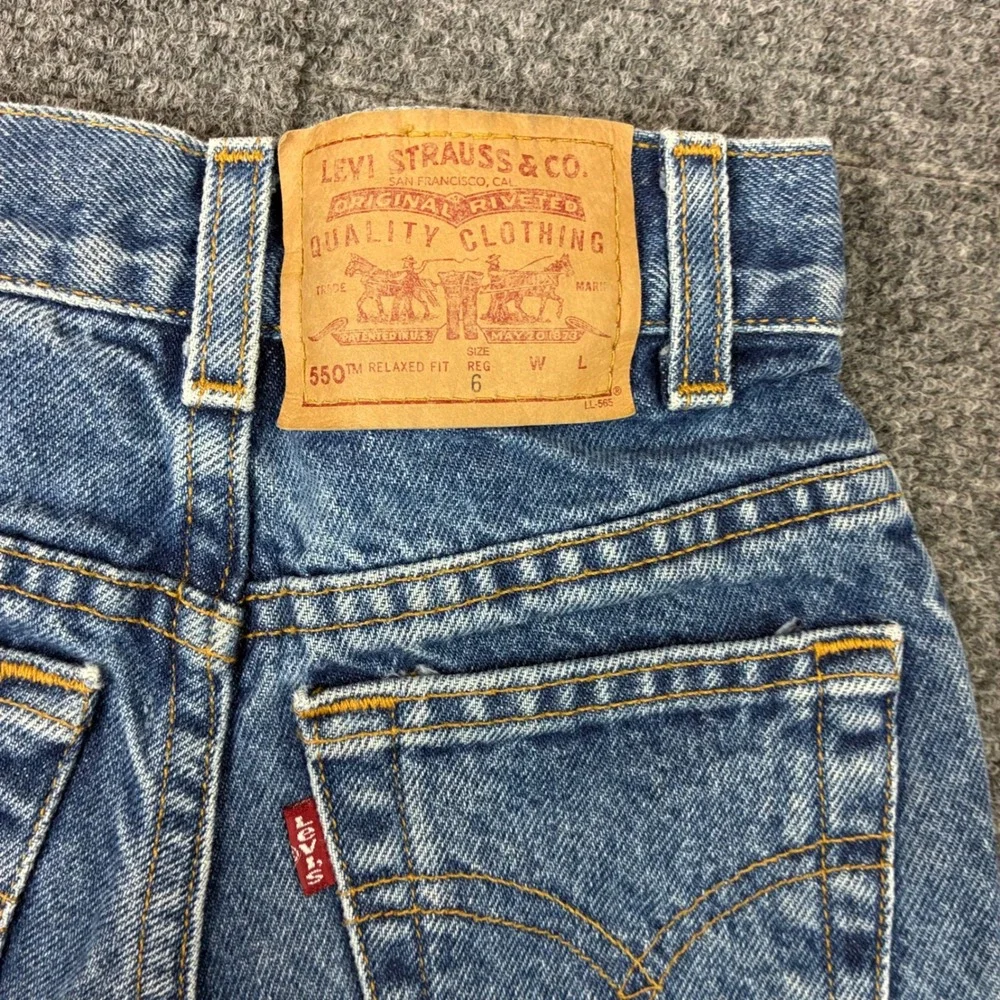 1990s Levis 550 Relaxed Fit Boys Kids Size 6 Denim Jeans Medium Wash Made Mexico
